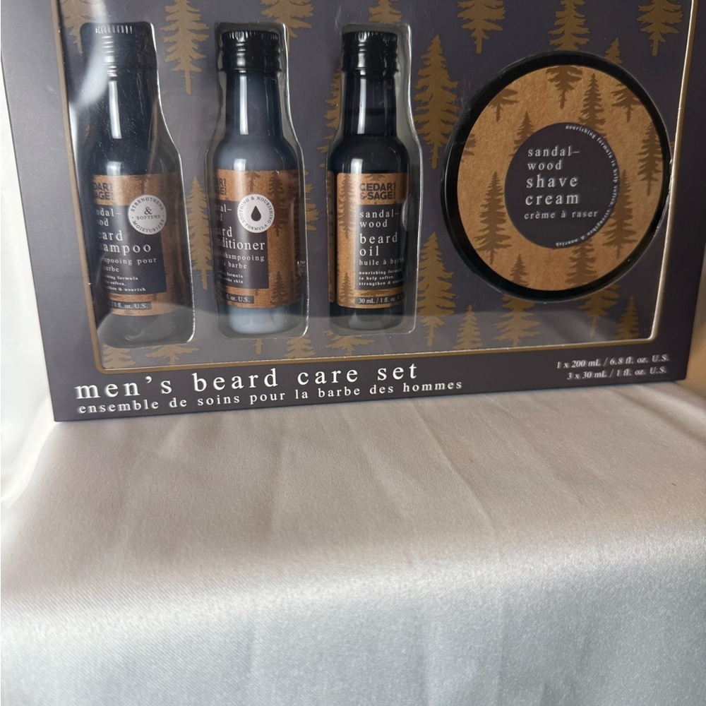 Black and Brown Shaving Kit with Sophisticated Design